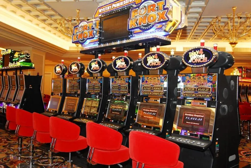 The Layover Queen Br Near Naia T3 Apartment Manila