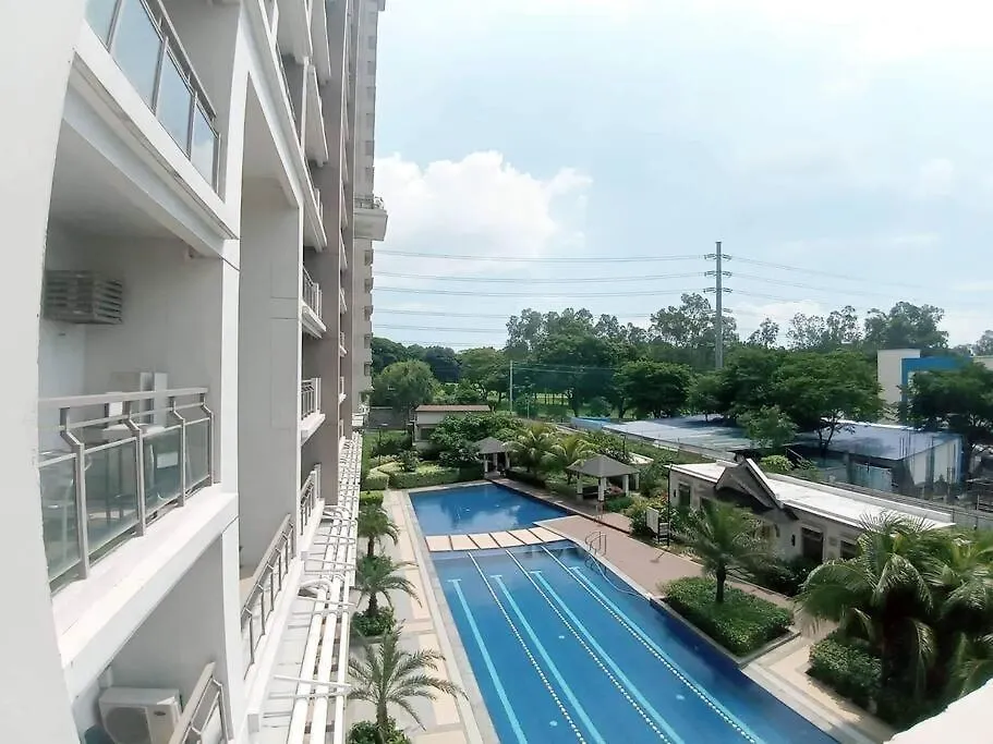 The Layover Queen Br Near Naia T3 Apartment Manila